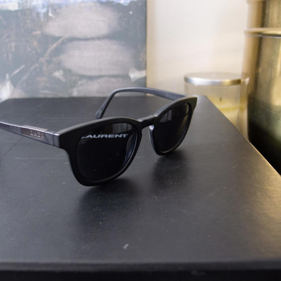 Raen Matte Black Polarized Sunglasses - Picture 5 of 5
